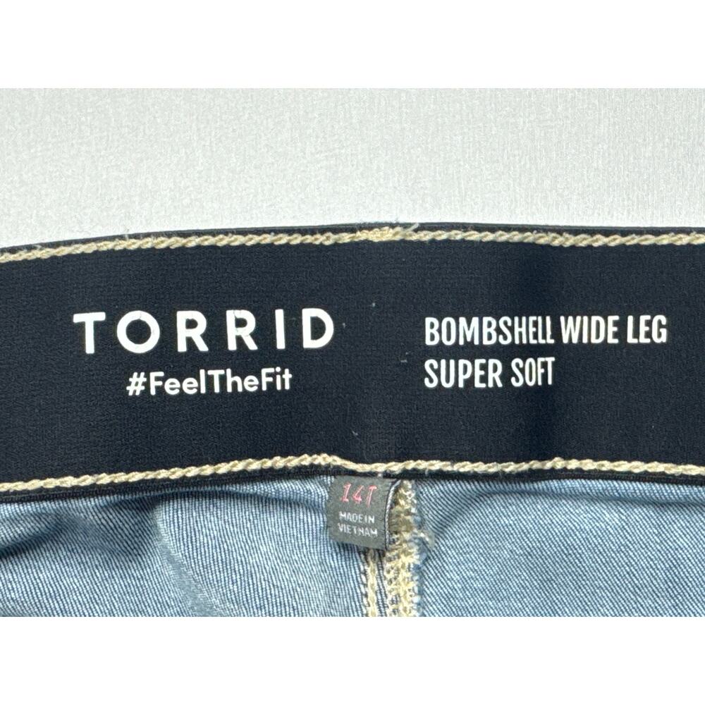 Torrid Women's Bombshell Wide Leg Super Soft Blue Jeans - 14T (37x31.5) - Picture 3 of 6